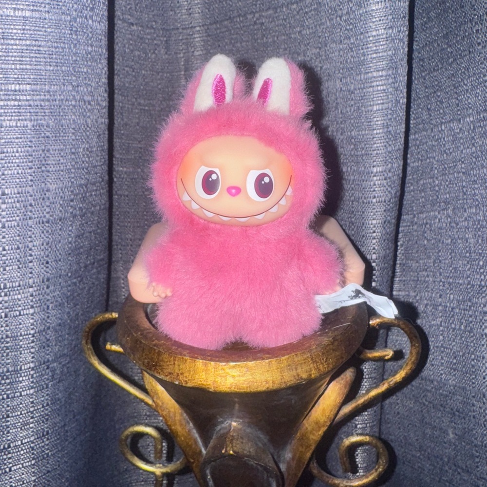 Labubu Pin for Love Series Vinyl Plush Pendant “Q” The Monsters Popmart